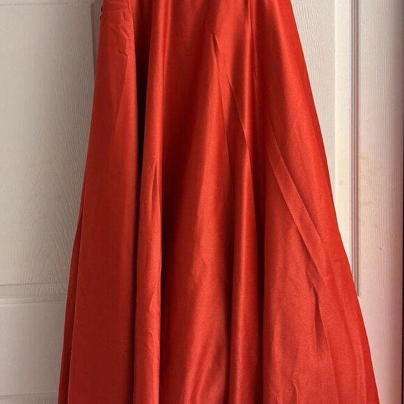 NWT Red Beaded Satin Lace Off Shoulder Ball Gown. White By Soieblu. Formal. Sz L - Picture 2 of 15
